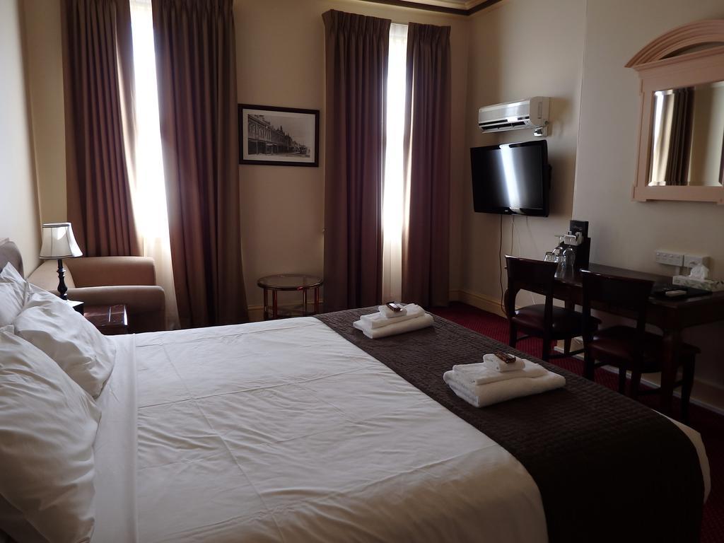 The Glenferrie Hotel Готорн Екстер'єр фото