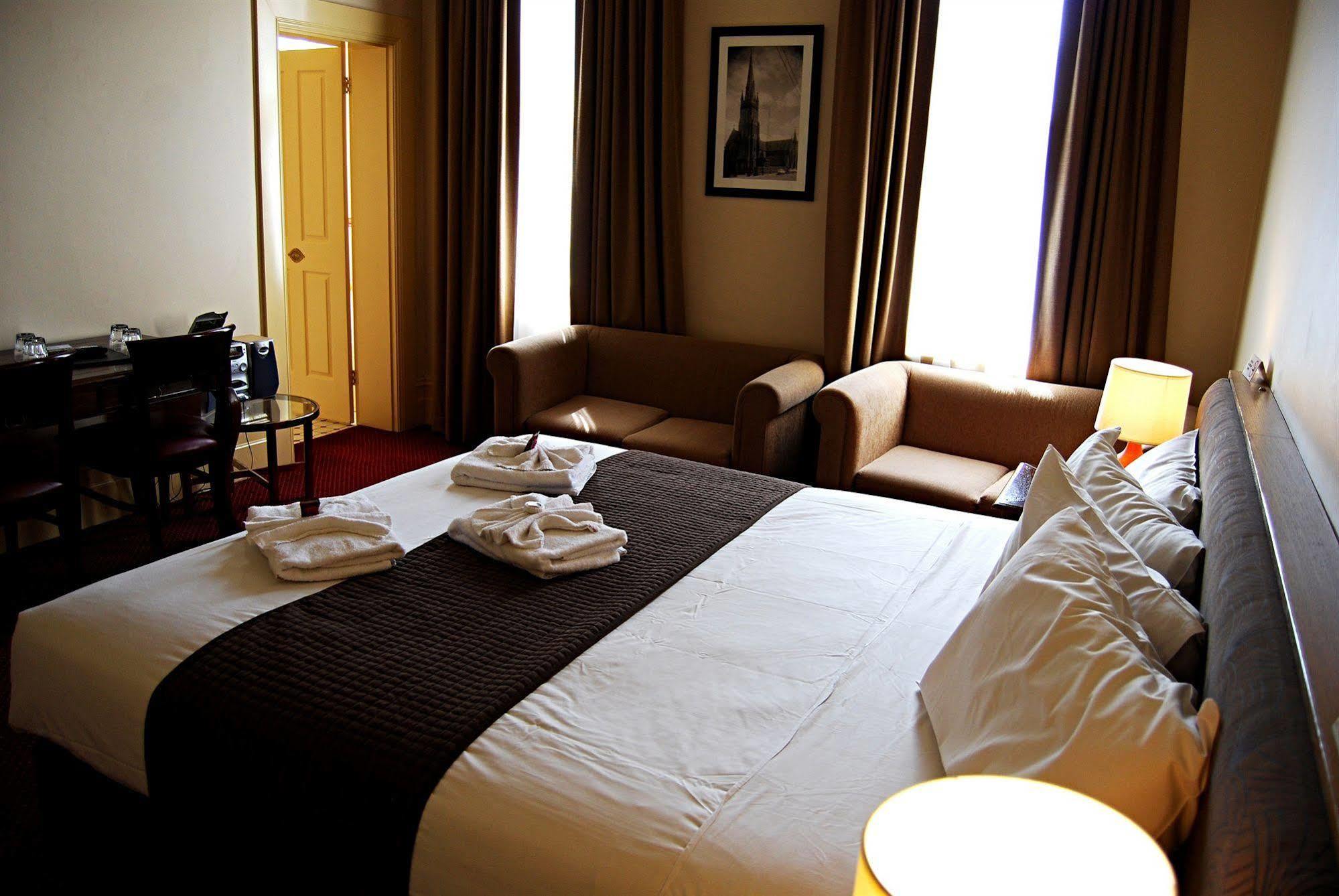 The Glenferrie Hotel Готорн Екстер'єр фото